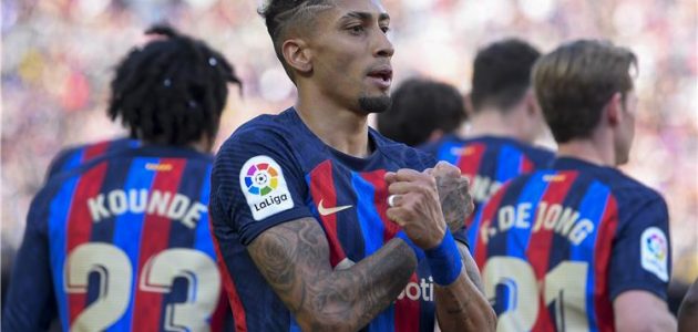 رافينها يُعلق على نزاع توريس وفاتي بشأن ركلة الجزاء.. ويعترف: أروخو استحق الطرد أمام فالنسيا