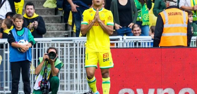 رسميًا | نانت يعلن عقوبة مصطفى محمد بعد رفضه المشاركة في جولة دعم المثليين